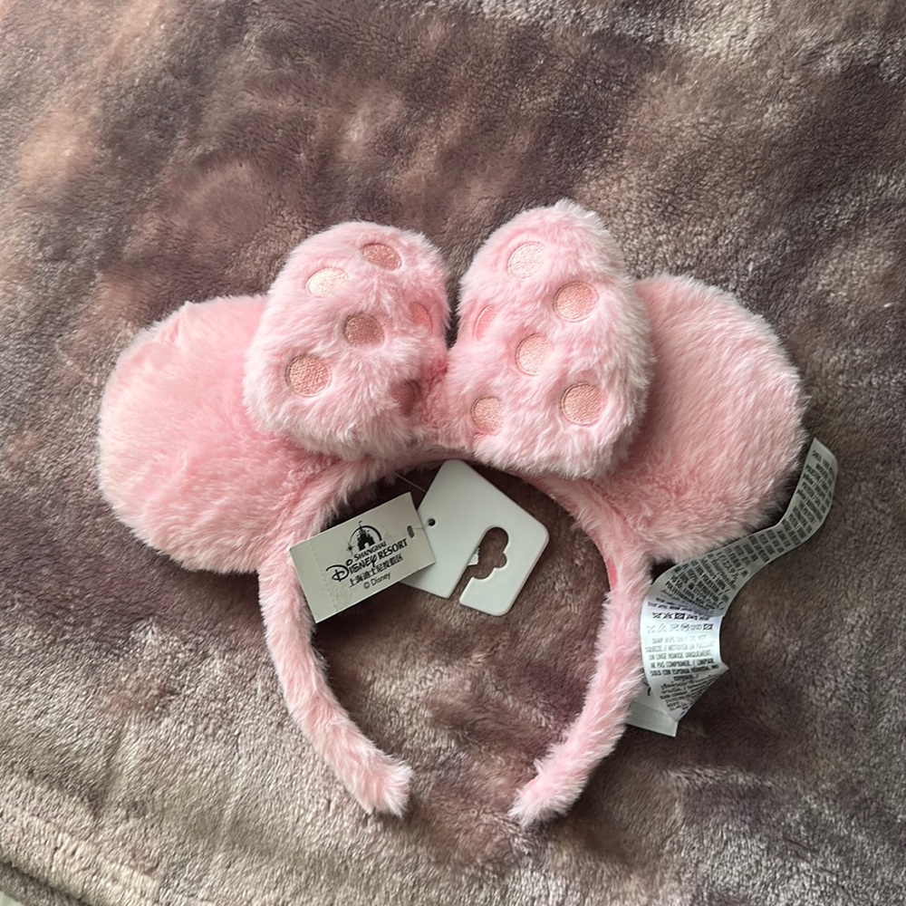 Disney Shanghai piglet Minnie ears
